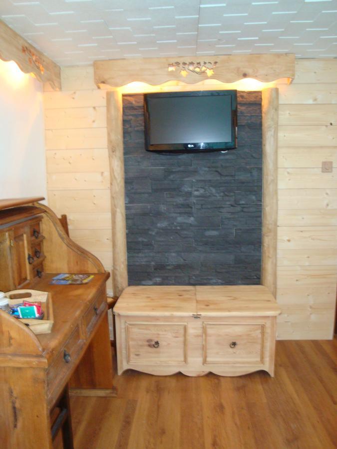 Chambres D'Hotes Le Genepi Valdeblore Exterior photo
